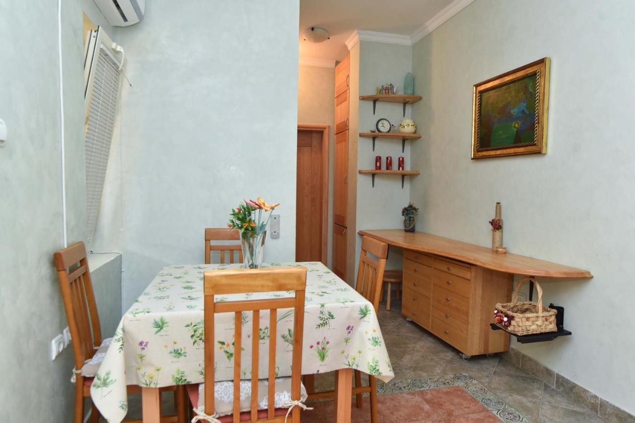 Comfort Inn Old Town Budua Esterno foto